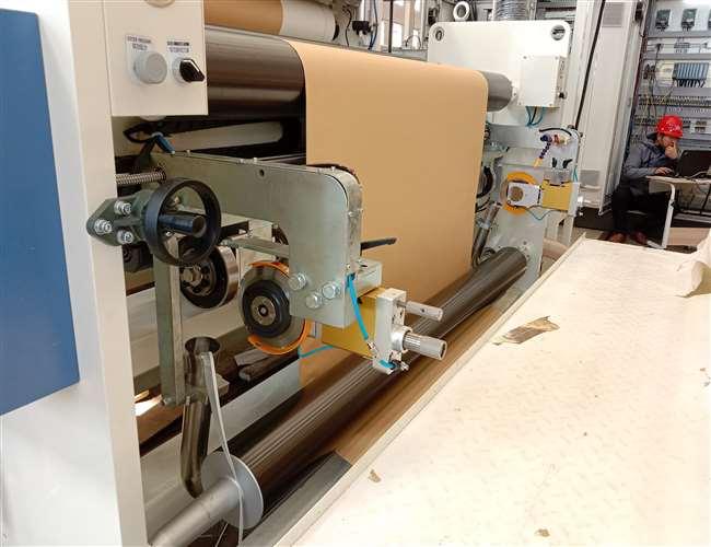 Высокоскоростная автоматическая бумажная машина слоения штранг-прессования бумажного стаканчика крена 200m/min 2